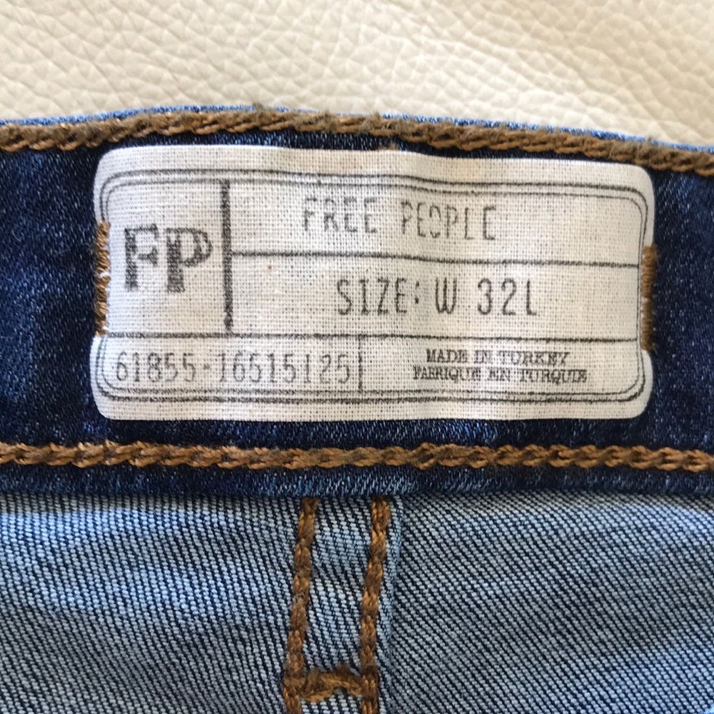 Free People High rise Skinny Jeans Sz 32 NWT - Picture 3 of 8